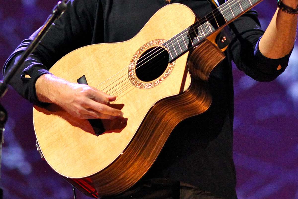 Taylor JMSM Jason Mraz Signature acoustic-electric guitar